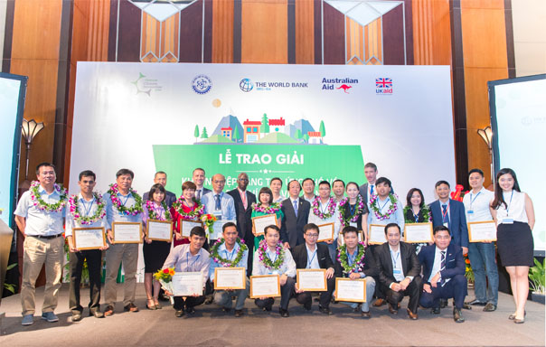 Ts Đỗ Ngọc Chung nhận giải thưởng khởi nghiệp sáng tạo ứng phó với biến đổi khí hậu Việt nam